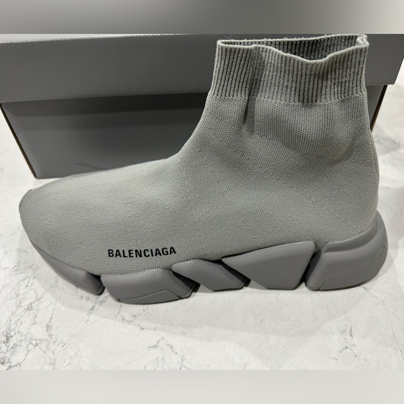 AUTHENTIC BALENCIAGA MEN'S SPEED 2.0 MONOCOLOR SNEAKER IN GREY, SIZE 10 - Picture 8 of 16